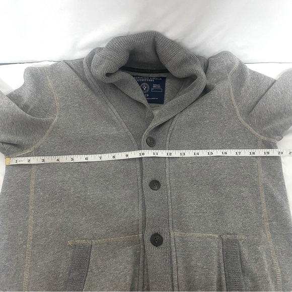 American Eagle Athletic Fit Cardigan Sweater XS Y2K Elbow Patches, Thick EUC - Picture 10 of 13